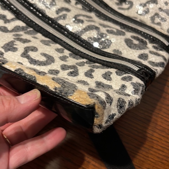 Betseyville Animal Print Sequined Purse - Picture 12 of 12